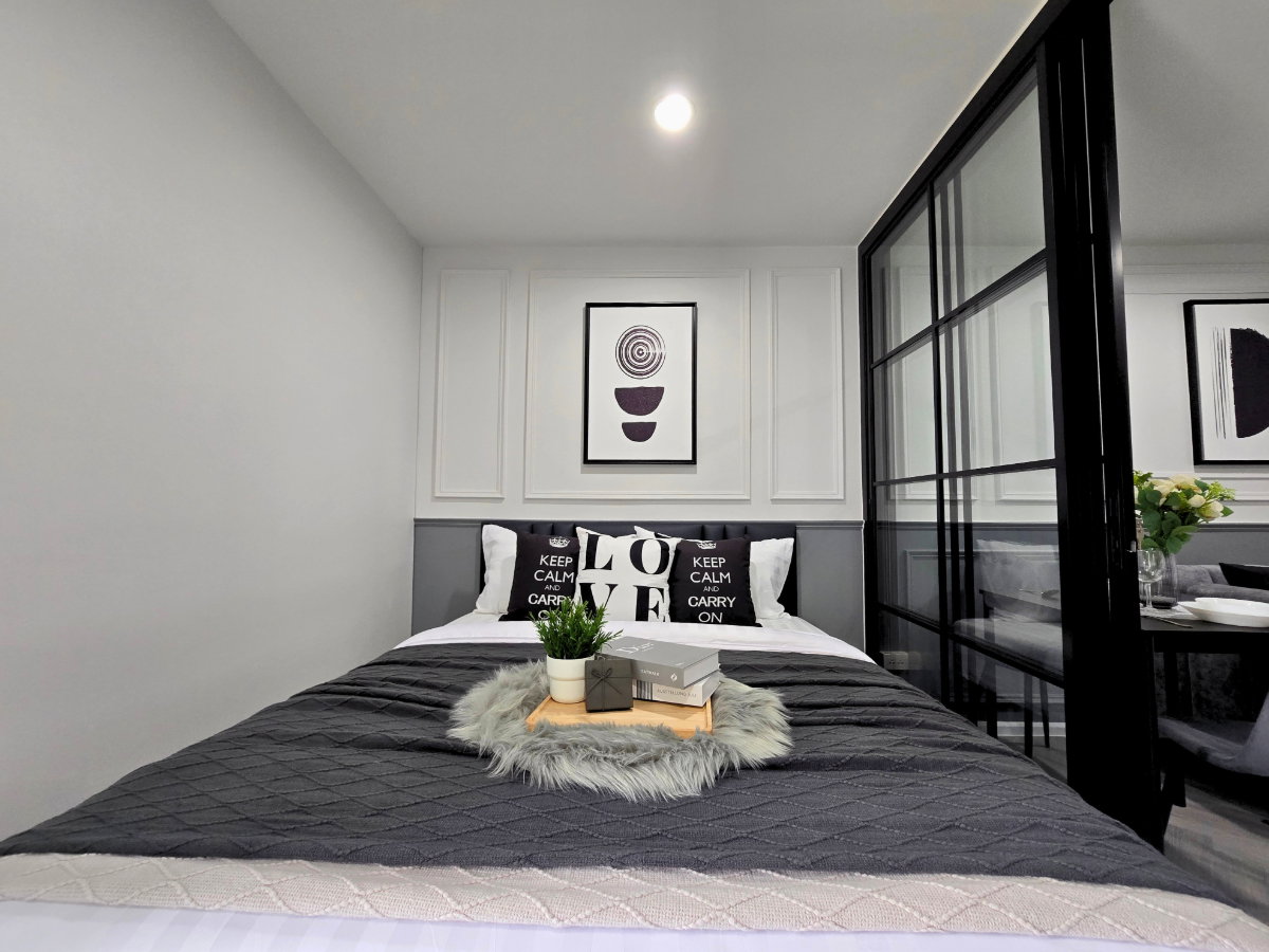 picture Corner unit, beautifully decorated and ready to move in. Quiet and peaceful. - 5/21