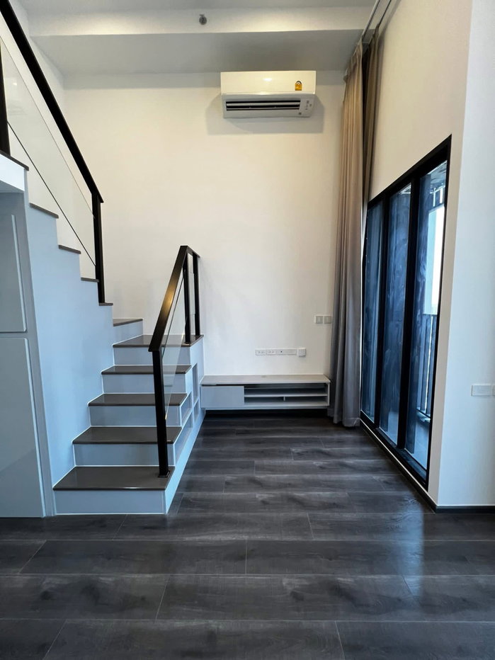 รูป (BB156)ให้เช่า | KnightsBridge Space Ratchayothin ✨ ห้อง Duplex Loft ชั้นสูง | ห้องเปล่า | พื้นที่ใช้สอย 37 ตร.ม. ติด BTS ✨รัชโยธิน - รูปที่ 9/15