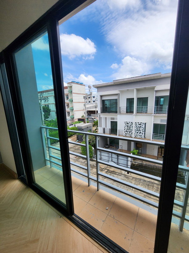 picture townhome modern 3 floor at nice watcharapol 9 - 11/22