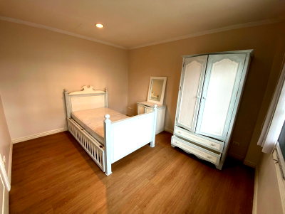 Houses for sale Bangna Commercial College : LTH15736  Corner House for Sale Bearing | Fantasia Villa 3 | Spacious Family Residence | 21.4 MB