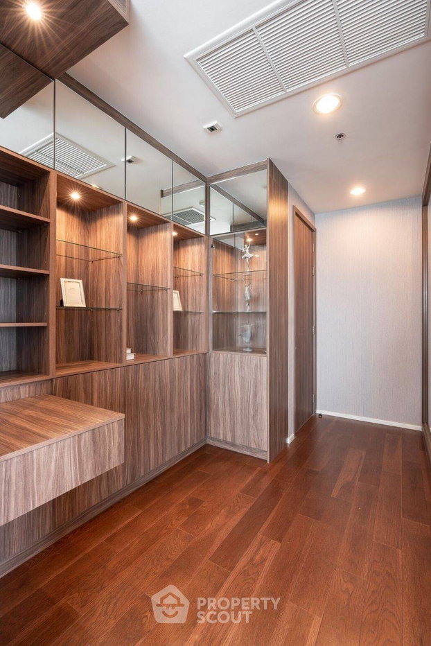 รูป คอนโด 3 ห้องนอน 160 ตร.ม. ชั้น 25 ที่ Menam Residences ใกล้ BTS 🚆 (ID 2725245) - รูปที่ 4/10