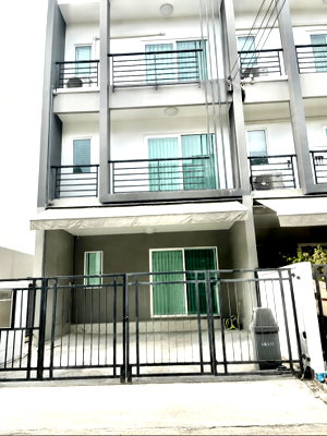 เช่าบ้านเดี่ยว นิคมอัญธานี (เจมโมโปลิส) : ให้เช่าบ้านกลางเมือง สวนหลวง (Baan Klang Muang Suan Luang) อยู่ซ.เฉลิมพระเกียรติ 28 อยู่ตรงข้ามสวนหลวง ร.9 