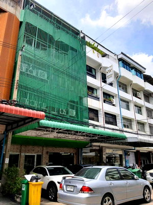 เช่าอาคารพาณิชย์ ถนนสุทธิสารวินิจฉัย : HR3509ให้เช่าอาคารพาณิชย์ 5.5 ชั้น หลังใหญ่ 1,080 ตรม. มีลิฟต์ จอดรถ 5 คัน ซอยรัชดาภิเษก 22 (ห่าง MRT รัชดาภิเษก เพียง 270 เมตร)