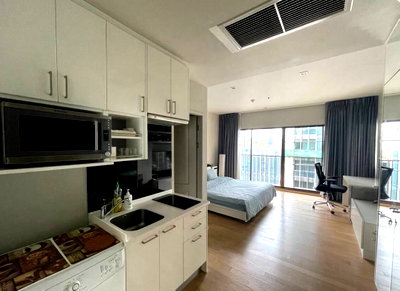 Condos for rent : Code: 26KJ3158  for rent Noble Refine 🔥🔥 Line ID: @kjcondo (with @)🔥🔥