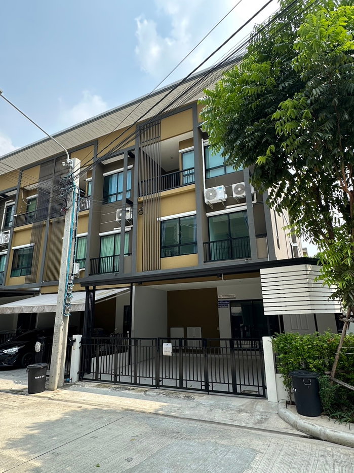 รูป 🏡✨ ให้เช่าทาวน์โฮม 3 ชั้น หลังมุม พร้อมชั้นลอย 📍 หมู่บ้านสัมมากร อเวนิว ชัยพฤกษ์–วงแหวน - รูปที่ 1/16