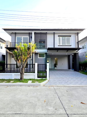 บ้านเดี่ยว ม.รามคำแหง 2 : ขายบ้านเดี่ยว โครงการ เซนโทร ศรีนครินทร์ - บางนา 2 ชั้น 4 ห้องนอน 3 ห้องน้ำ