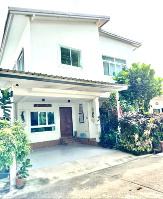 เช่าทาวน์โฮม ดรีมเวิลด์ : ให้เช่าบ้านรัตนวรรณ 2 (Baan Rattawan 2) ลำลูกกา คลองสี่