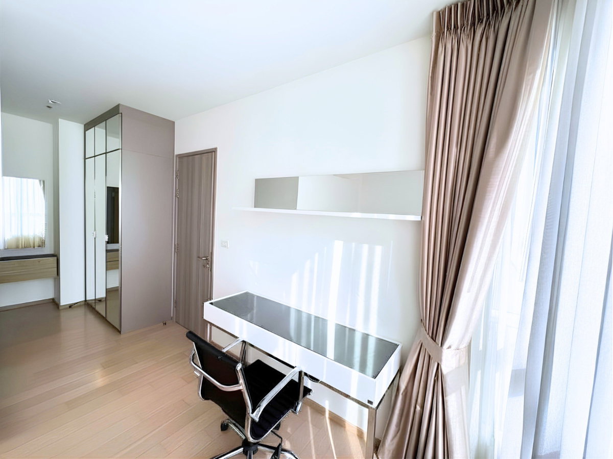 รูป 🔥 HQ Thonglor ห้องใหญ่หรูใจกลางทองหล่อ เพียง 35,000 บาท ✨ 1 ห้องนอน 45 ตร.ม. ชั้น 14 ทำเล Premium พร้อมเข้าอยู่ - รูปที่ 4/7
