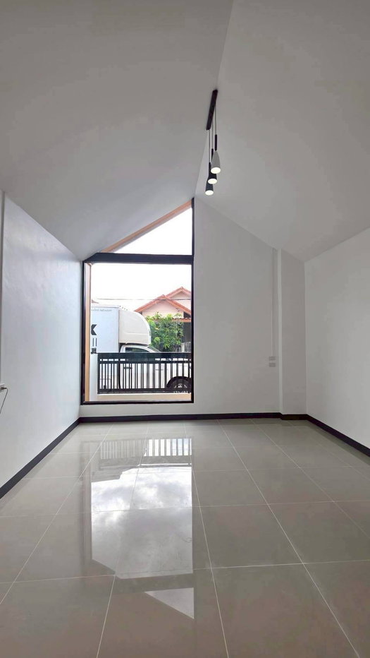 รูป บ้านเดี่ยวชั้นเดียว แต่งใหม่ พร้อมอยู่ หมู่บ้านวัฒนา ขนส่งพื้นที่ 4 (ซ.6) ถ.สุวินทวงศ์ แขวงลำผักชี เขตหนองจอก ราคาถูก - รูปที่ 15/19