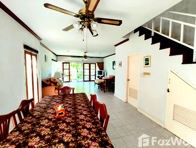 Townhouses for rent Cicada Market Hua Hin : Corner unit with good privacy 1673256