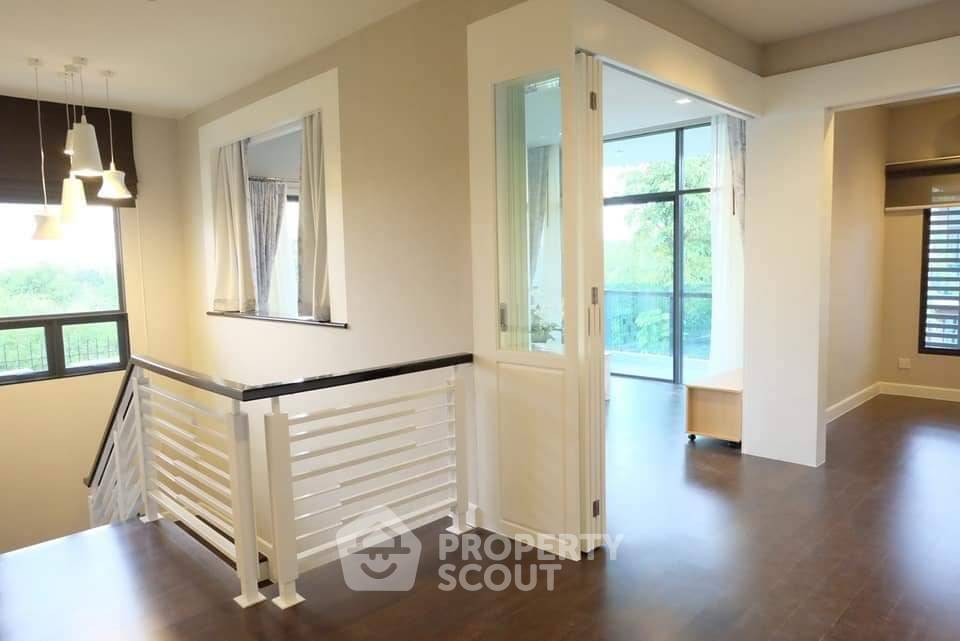 picture 4-BR House For Rent At Setthasiri Onnut-Srinakarin, Near ARL Ban Thap Chang (ID 1442279) - 10/25