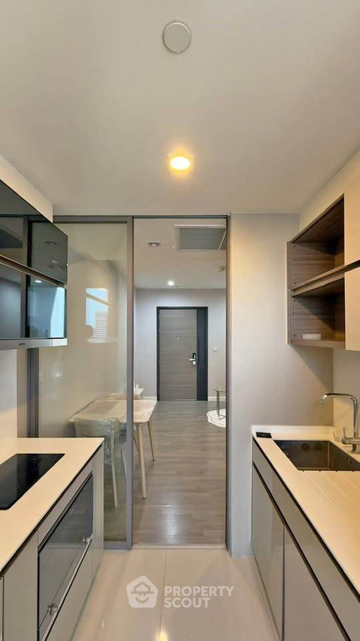 รูป คอนโด 2 ห้องนอน The Room Sathorn ใกล้ BTS เซนต์หลุยส์ 300 ม. (ID 3006351) - รูปที่ 1/9