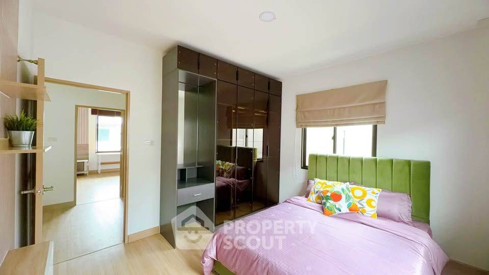 รูป บ้านเช่า 4 ห้องนอน ขนาด 200 ตร.ม. ตะเคียนเตี้ย บางละมุง ชลบุรี (ID 3005414) - รูปที่ 9/14