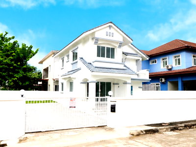 บ้านเดี่ยว ลำลูกกา คลองสอง : ขายราคาพิเศษ บ้านเดี่ยว 2 ชั้น 123 ตรว. ม.สีวลี รังสิต1 5นอน 3น้ำ บ้านหลังใหญ่ ทำเลหลังมุม ถนนเมน ฟังชั่นดีเยี่ยม พร้อมเฟอร์ [รังสิต-คลอง2]