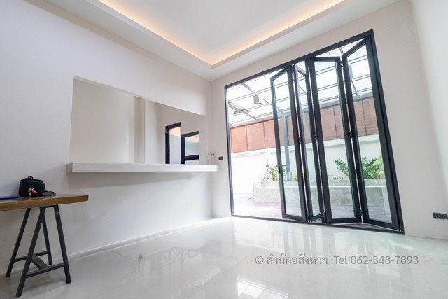 รูป ขาย ทาวน์โฮม 3 ชั้น ทำเลทอง ซอยภาวนา 5 (ลาดพร้าว 41) | ตอบโจทย์อยู่อาศัย & โฮมออฟฟิศ สภาพใหม่กิ๊ก พร้อม Rooftop ส่วนตัว! - รูปที่ 18/23