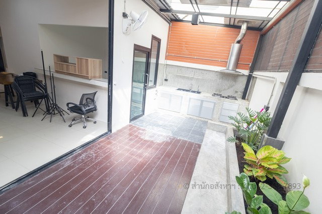 รูป ขาย ทาวน์โฮม 3 ชั้น ทำเลทอง ซอยภาวนา 5 (ลาดพร้าว 41) | ตอบโจทย์อยู่อาศัย & โฮมออฟฟิศ สภาพใหม่กิ๊ก พร้อม Rooftop ส่วนตัว! - รูปที่ 17/23