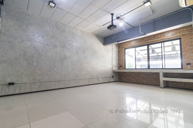 รูป ขาย ทาวน์โฮม 3 ชั้น ทำเลทอง ซอยภาวนา 5 (ลาดพร้าว 41) | ตอบโจทย์อยู่อาศัย & โฮมออฟฟิศ สภาพใหม่กิ๊ก พร้อม Rooftop ส่วนตัว! - รูปที่ 5/23
