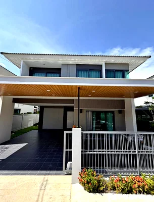 เช่าบ้านเดี่ยว ชลบุรี : บ้านเดี่ยวให้เช่า 4 ห้องนอน ในโครงการ ศุภาลัย พาร์ควิลล์ พัทยา-สุขุมวิท 6471201