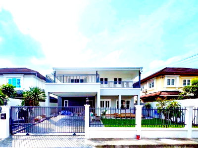 บ้านเดี่ยวให้เช่า : ใกล้โรงเรียน RIS มีนบุรี 900 ม.เพอร์เฟคเพลส บ้านเดี่ยว 4 นอน 3 น้ำ รามคำแหง164 52 ตร.ว. 180 ตร.ม. พร้อมเฟอร์ฯ