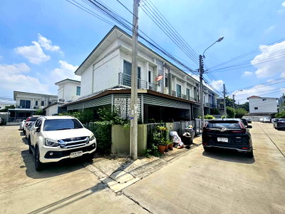 เช่าทาวน์โฮม เขตบางบอน : ให้เช่า Villette Townhome กาญจนาภิเษก-บางบอน พร้อมอยู่