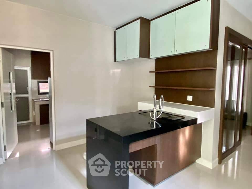 picture 4-BR House For Rent At Setthasiri Onnut-Srinakarin, Near ARL Ban Thap Chang (ID 1442279) - 9/25
