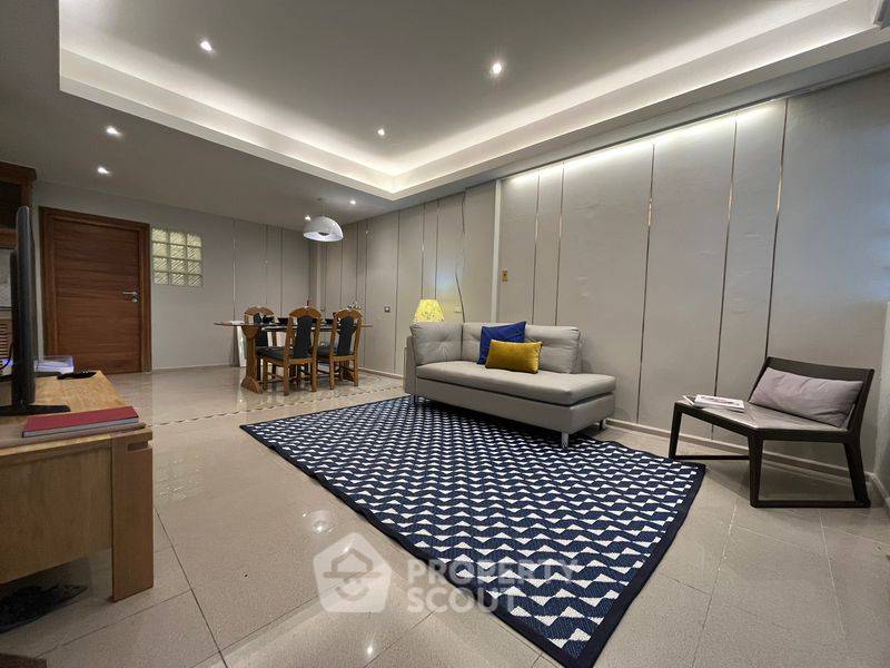 picture 3-BR Townhouse For Sale 220 Sqm Bang Chak, Phra Khanong (ID 653458) - 3/17