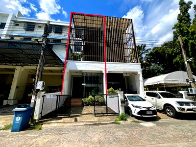 Home office for rent : For Rent: 4.5-Storey Home Office on Sukhumvit 62 Modern Design | Large Usable Space | Walk to BTS Bang Chak | Ideal for Business Use