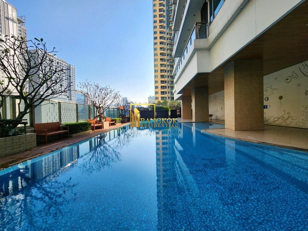 picture Bright Sukhumvit 24 | Gorgeous 3 Bedroom Duplex Condo - BR6778CD - 29/39