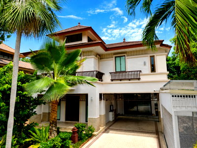 Houses for sale Bangkok : [Luxury Mansion] House for Sale at Nusasiri Sathorn-Pinklao | 208.3 Sq.Wah | Prime Ratchaphruek Location Near Sathorn