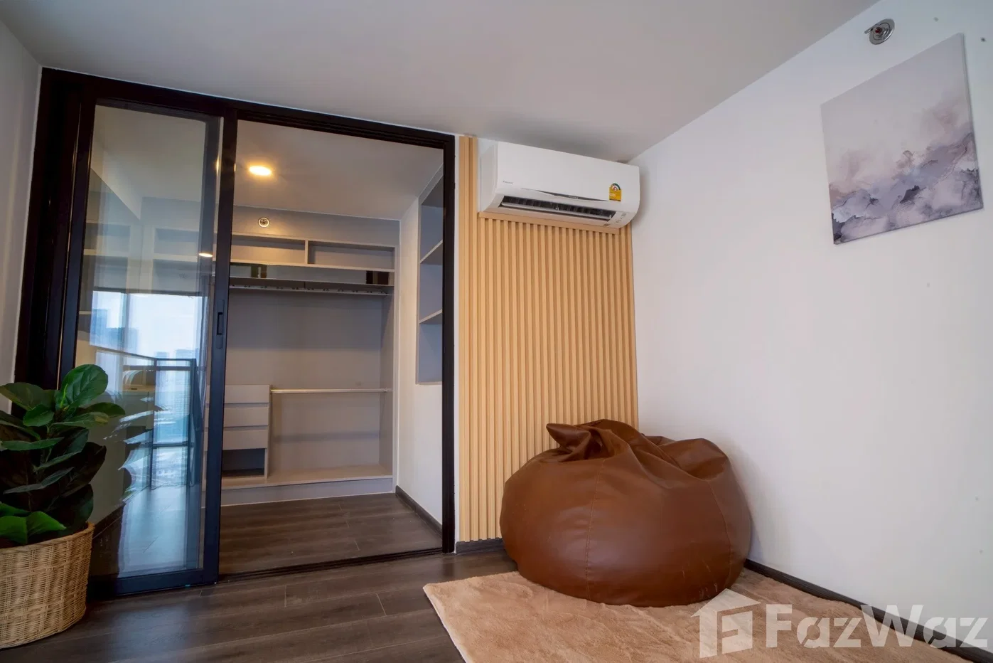 รูป คอนโด 2 ชั้นสูง 4.25 เมตร 1 bedroom plus 50 เมตร ถึง BTS 6475052 - รูปที่ 4/13