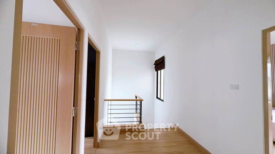 รูป บ้านเช่า 4 ห้องนอน ขนาด 200 ตร.ม. ตะเคียนเตี้ย บางละมุง ชลบุรี (ID 3005414) - รูปที่ 14/14