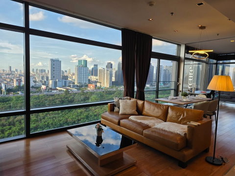 ให้เช่าคอนโด 2 ห้องนอน Circle Living Prototype เพชรบุรี–อโศก ห้องใหญ่ วิวสวนและพระอาทิตย์ตก (Rt-01)