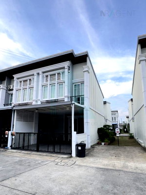 Townhouses for rent Bangna Commercial College : For Rent 2-story Townhouse GOLDEN TOWN SUKHUMVIT - BEARING STATION 4 bedroom 3 bathroom