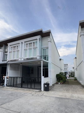 ให้เช่าทาวน์เฮาส์ 2 ชั้น โกลเด้น ทาวน์ สุขุมวิท - สถานีรถไฟฟ้าแบริ่ง 4 ห้องนอน 3 ห้องน้ำ
