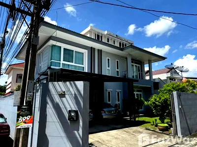 เช่าบ้านเดี่ยว โรงเรียนเซนต์แอนดรูส์อินเตอร์เนชันแนล กรุงเทพ : บ้านเดี่ยวให้เช่า 4 ห้องนอน ใน พระโขนงเหนือ, กรุงเทพมหานคร 6381865