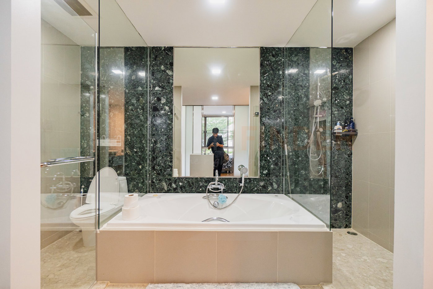 รูป Ficus lane 3 bedrooms, for rent - รูปที่ 13/26