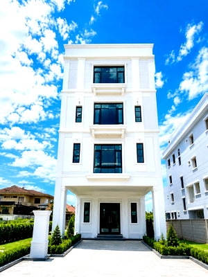 อาคารพาณิชย์ เดอะ พาซิโอ พาร์ค กาญจนาภิเษก : ขายอาคารพาณิชย์ 4 ชั้น Tnergy Elegance พุทธมณฑลสาย 1 ใกล้ เดอะเซอร์เคิล ราชพฤกษ์