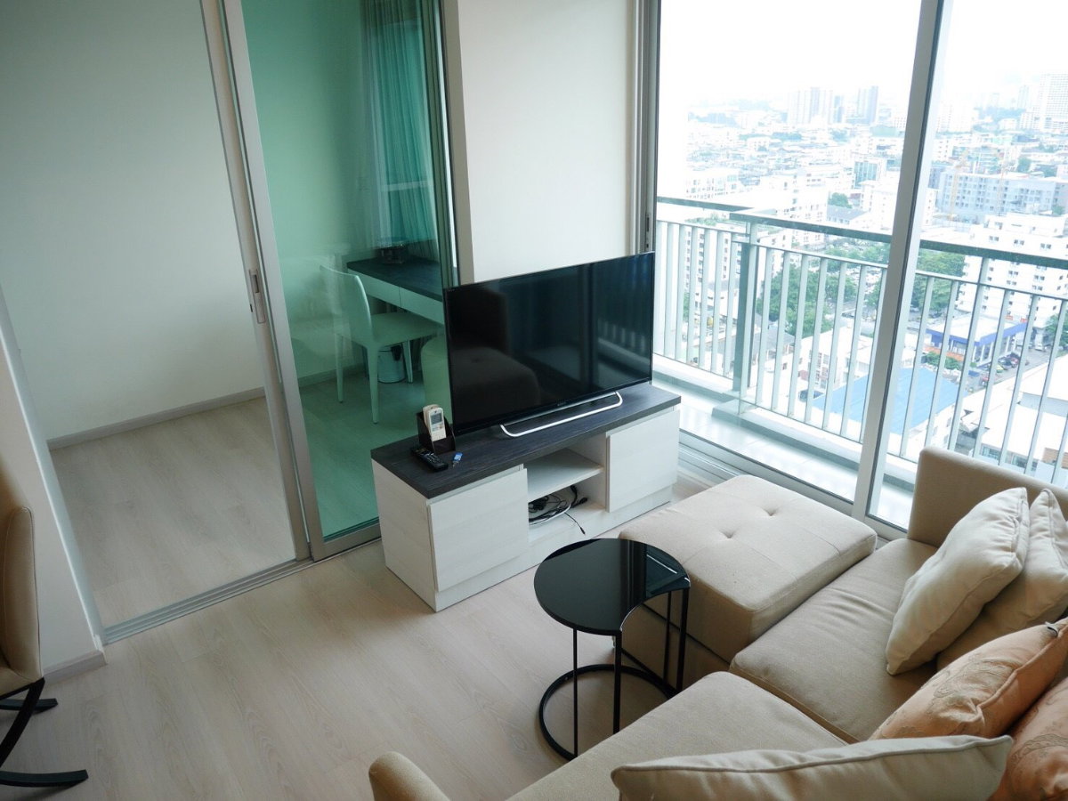 รูป life ratchadapisek ให้เช่า พร้อมเข้าอยู่ห้องใหญ่ 2 นอน  - รูปที่ 4/9