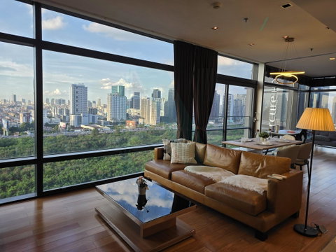 ให้เช่าคอนโด เซอร์เคิล 2 ลิฟวิ่ง โปรโตไทป์ อาคาร 1 ชั้น 18 2 ห้องนอน ขนาด 98.00 ตรม ใกล้ ห้างสรรพสินค้าเซ็นทรัลชิดลม
