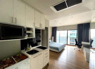 Condos for rent : Condo for Rent at Noble Refine (F6906066)