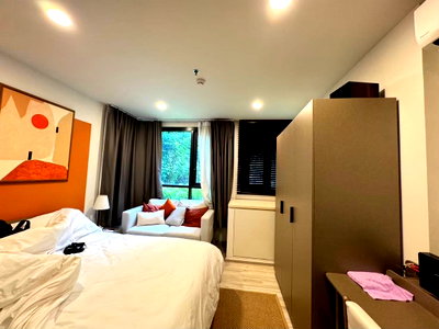 Condos for rent : Condo for rent XT HUAIKHWANG I Beautiful room, garden view. Fully furnished, great price! Urgent! 260 m. from MRT HuaiKhwang.