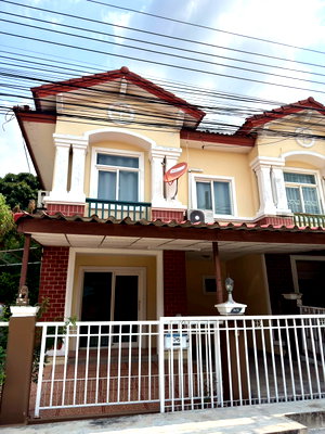 ทาวน์โฮมให้เช่า : 🏢 Townhome The Connect 5 Wongwaen–Ramintra