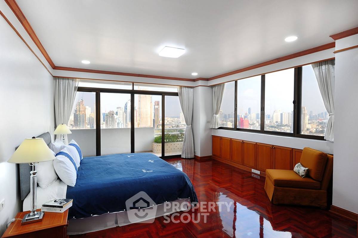 รูป คอนโด 3 ห้องนอน ชั้น 20 ขนาด 365 ตร.ม. โครงการ Ruamsuk Condominium ใกล้ BTS ทองหล่อ (ID 512019) - รูปที่ 7/12