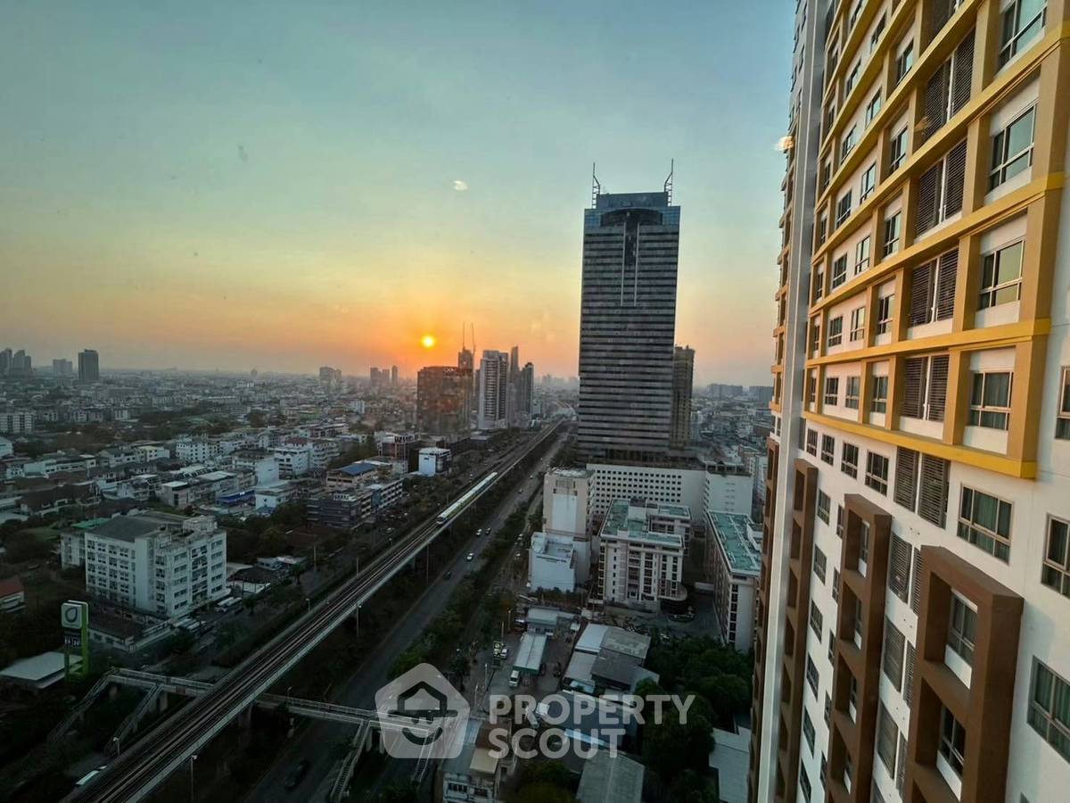 รูป ใกล้ BTS กรุงธนบุรี 100 ม. 2 ห้องนอน Q House Sathon ชั้น 20 (ID 2755812) - รูปที่ 15/15
