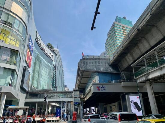 รูป ขาย!! อาคารพาณิชย์ 4.5 ชั้น สุขุมวิท 19 ใกล้ BTS อโศก และ MRT สุขุมวิท - รูปที่ 2/4