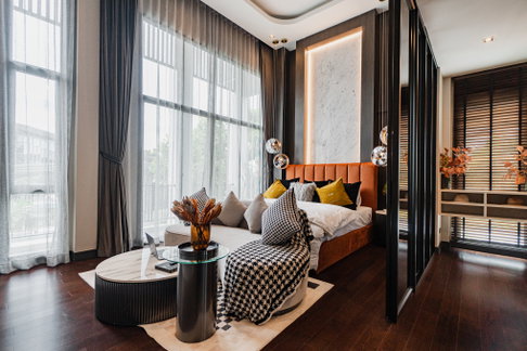 Bangkok Boulevard Signature Pinklao-Borom 4 bedrooms, for sale