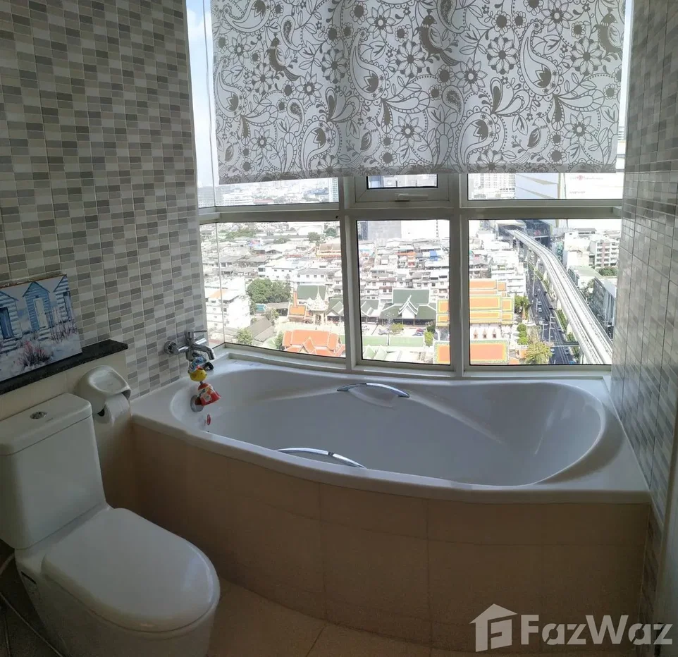 picture Luxurious 2 Bedroom Condo at The Light House, Satho 6478110 - 12/19