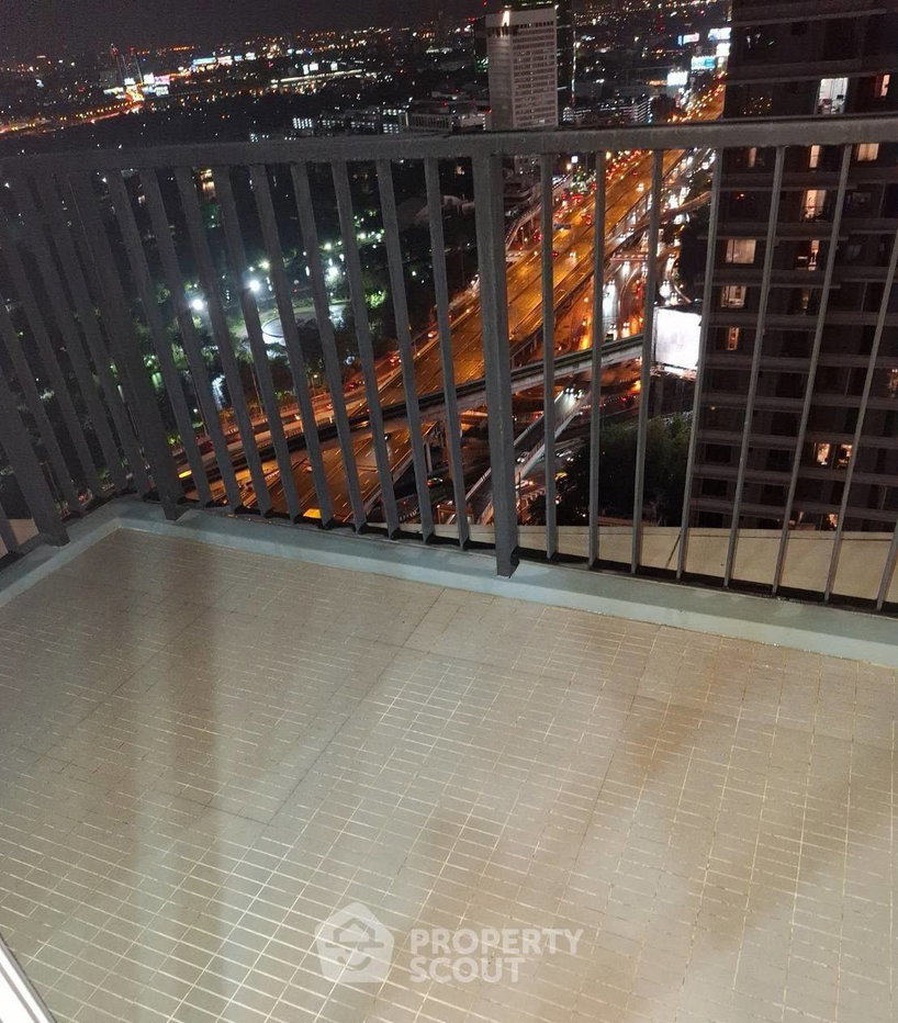 รูป ชั้น 31 คอนโด 2 ห้องนอน The Saint Residences ใกล้ MRT พหลโยธิน 100 ม. (ID 2214859) - รูปที่ 4/5