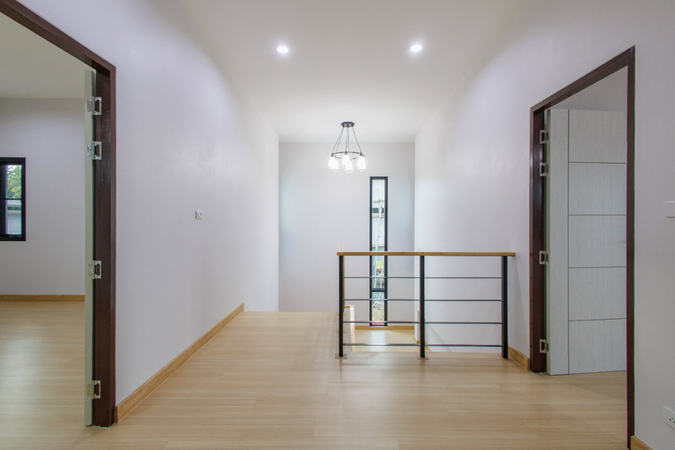picture Spacious Two-Storey Detached House for Sale - 14/30