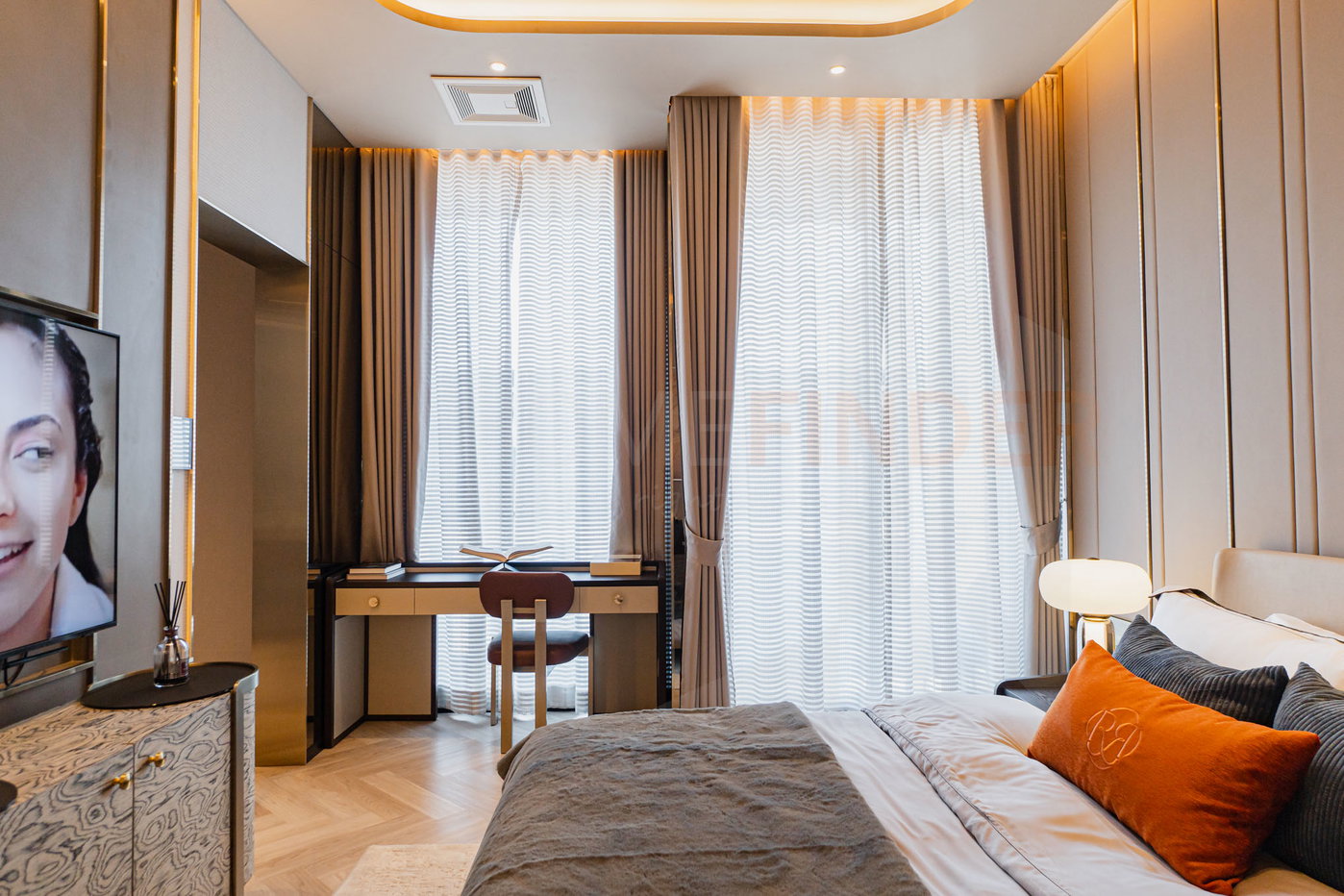 รูป The Reserve Villas Sukhumvit 89/1 4 bedrooms, for sale - รูปที่ 2/43